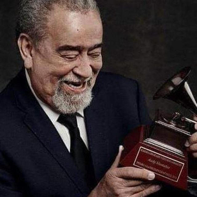 Andy Monta\u00f1ez in San Juan