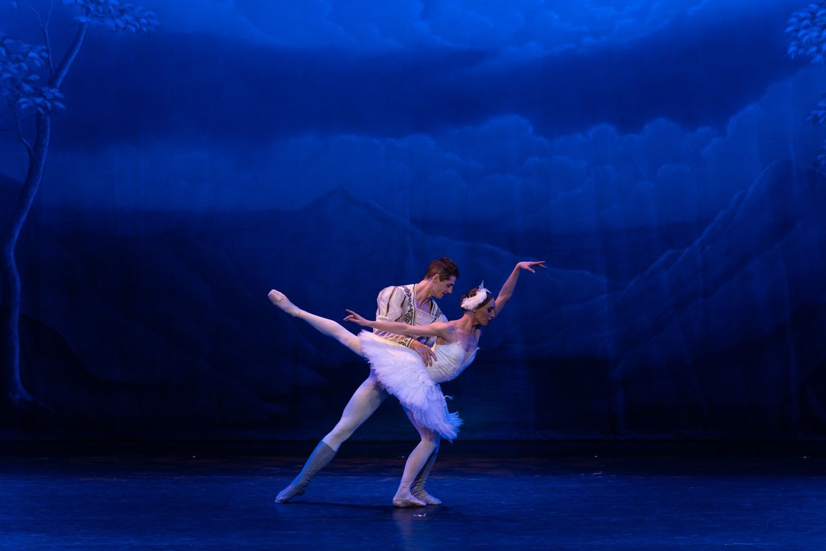 Victorian State Ballet: Swan Lake