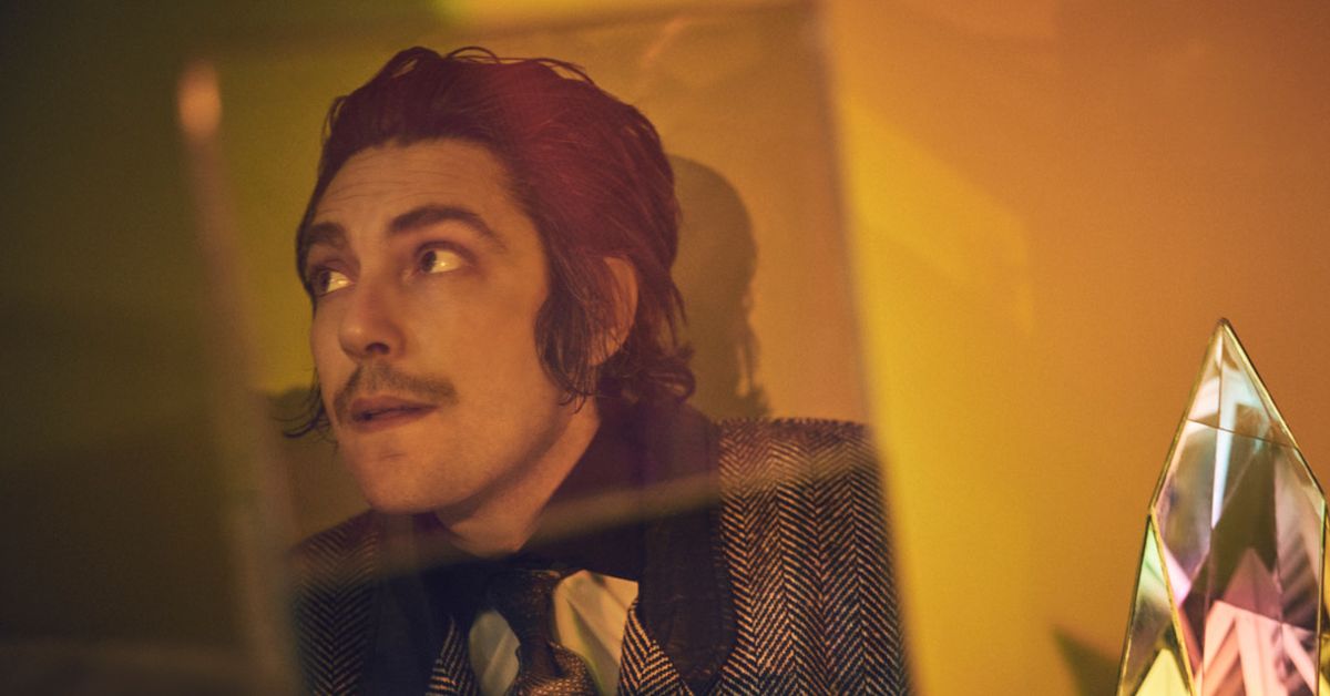 Brooks Nielsen (of The Growlers) at Paramount Theatre