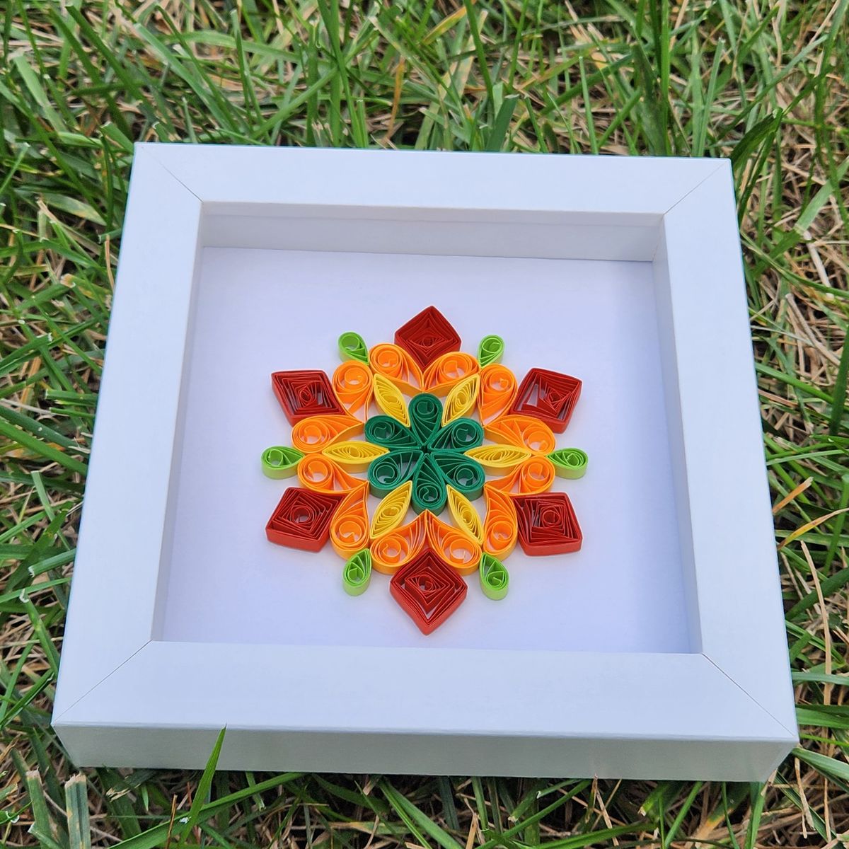 Fall Themed Paper Quilling Mandala Frame Workshop