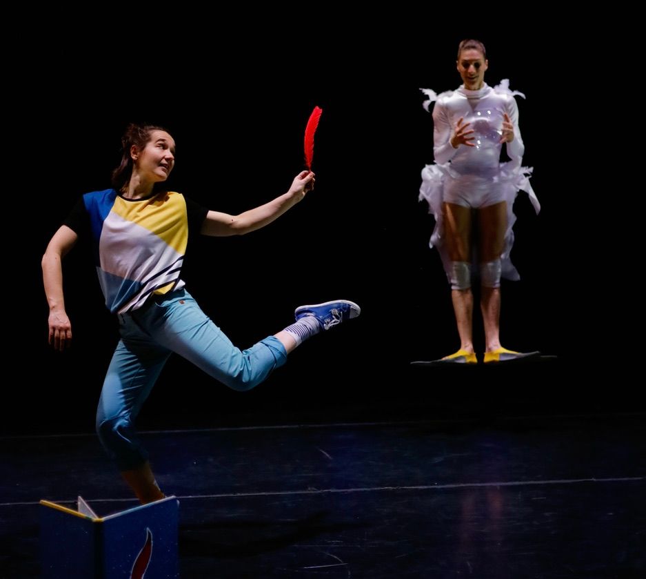 CHRONIQUES D'UNE PLUME, atelier-spectacle de danse, 3 \u00e0 6 ans