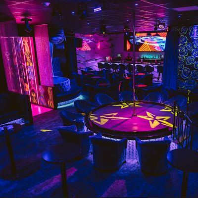 Gallery Club