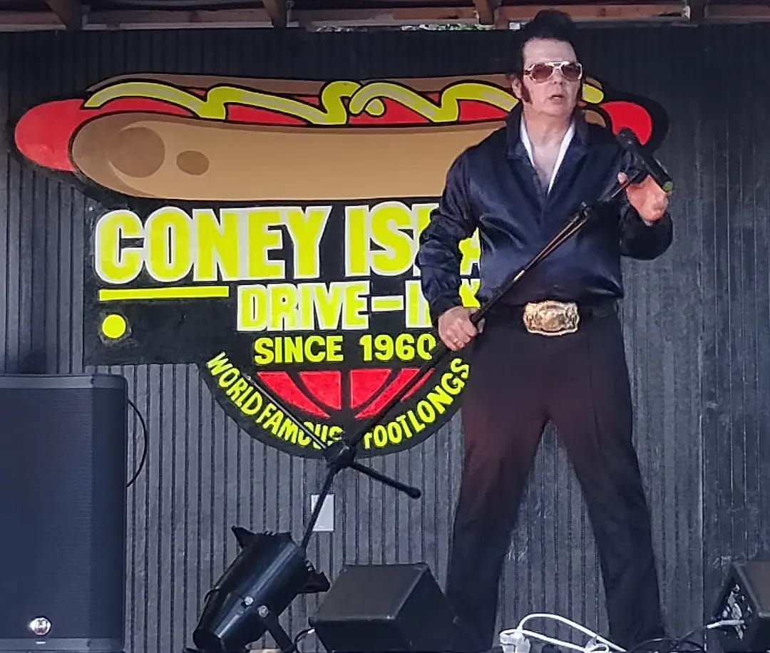 Jeremy Elvis Ewbank Elvis Tribute free show 