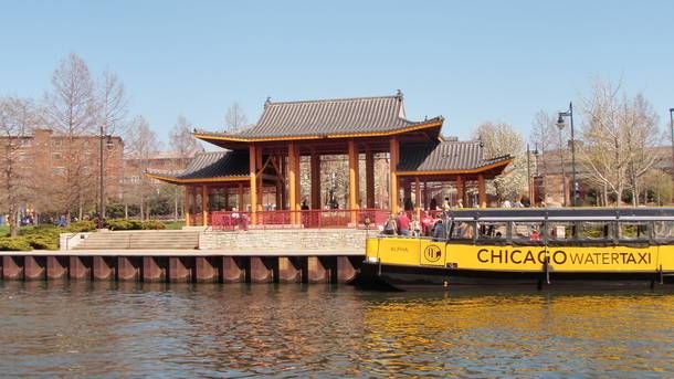 Chicago Riverwalk to Chinatown Boat Tour