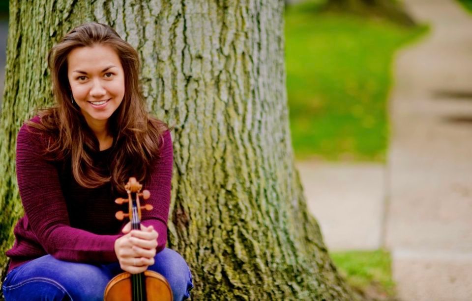 Ariana Kim, violin