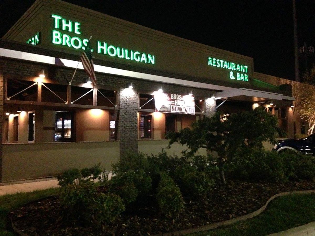 Bourbon Tulsa Weekly goes to Bros Houligan