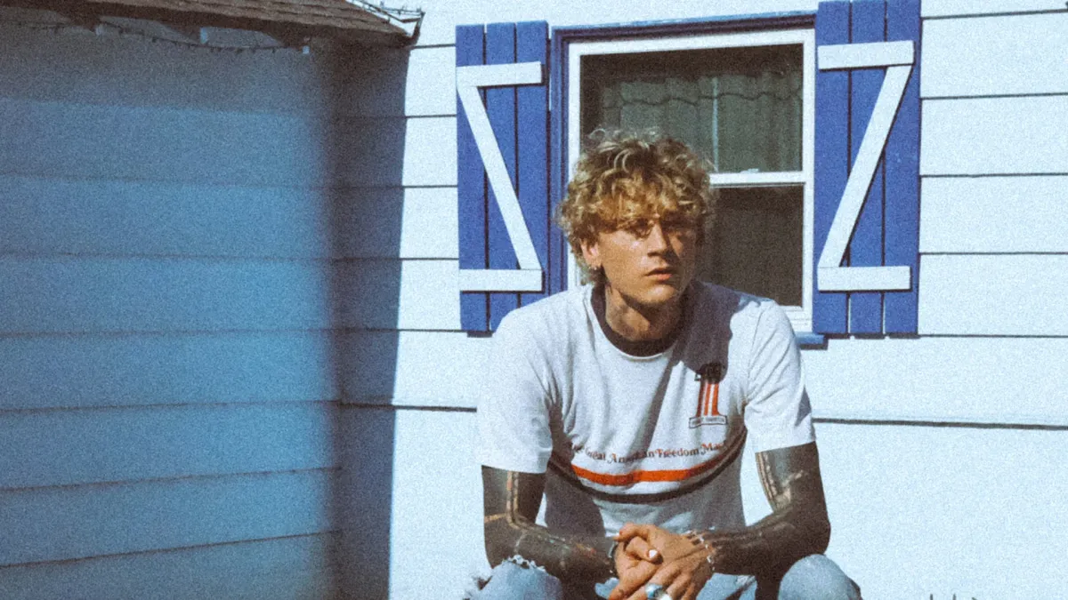 mgk, Wiz Khalifa, DE'WAYNE in Holmdel