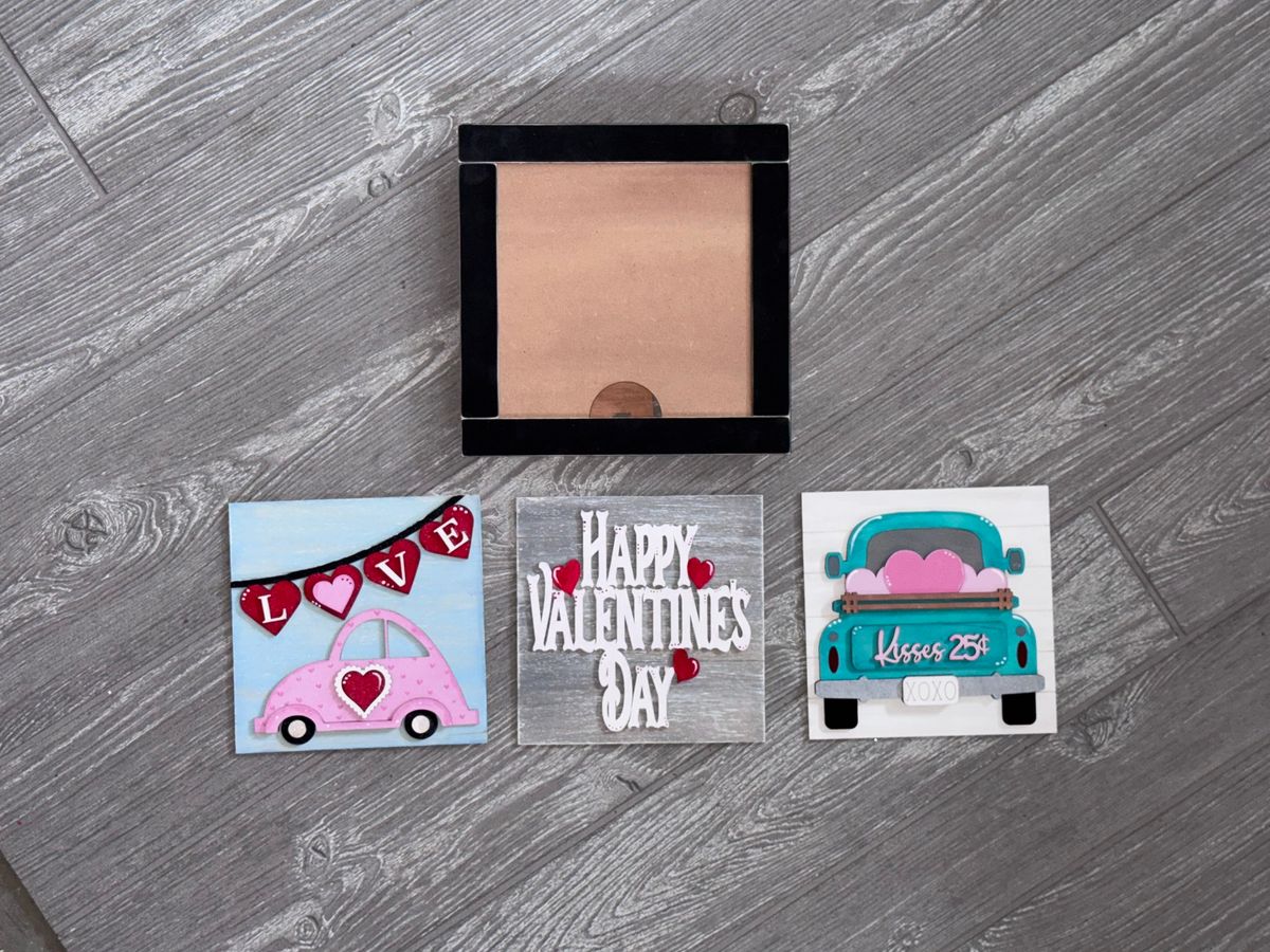 Interchangeable Valentine\u2019s Day frame