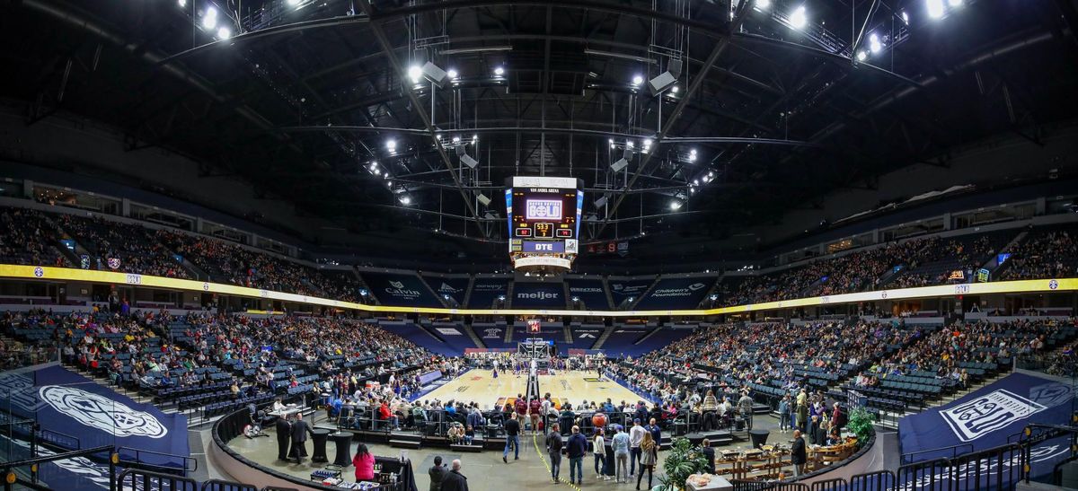 Indiana Mad Ants at Grand Rapids Gold at Van Andel Arena