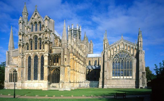 Ely Cathedral & Market