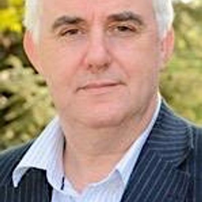 Dr Bryan Beattie