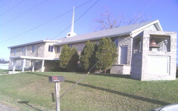 Morning worship service at West Court Street Church of God 