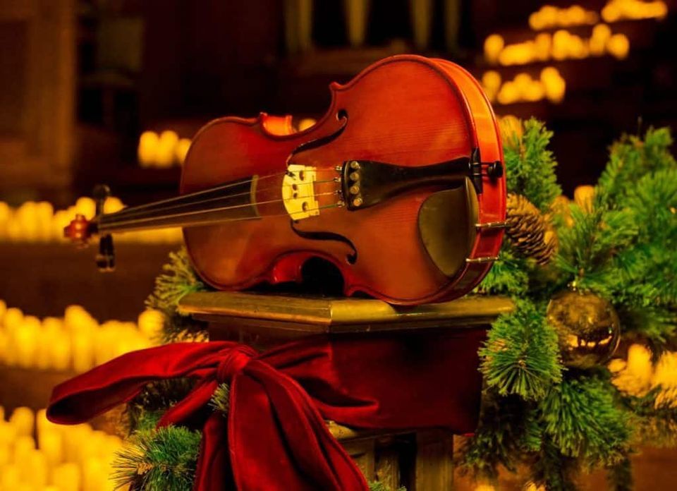 Concerts by Candlelight: Christmas Favorites