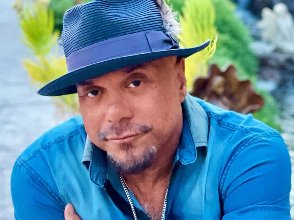 Howard Hewett at City Winery - Philadelphia