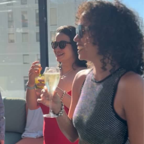 Sketch & Wine \u2013 Taller de dibujo con vino y buenas vistas en Madrid