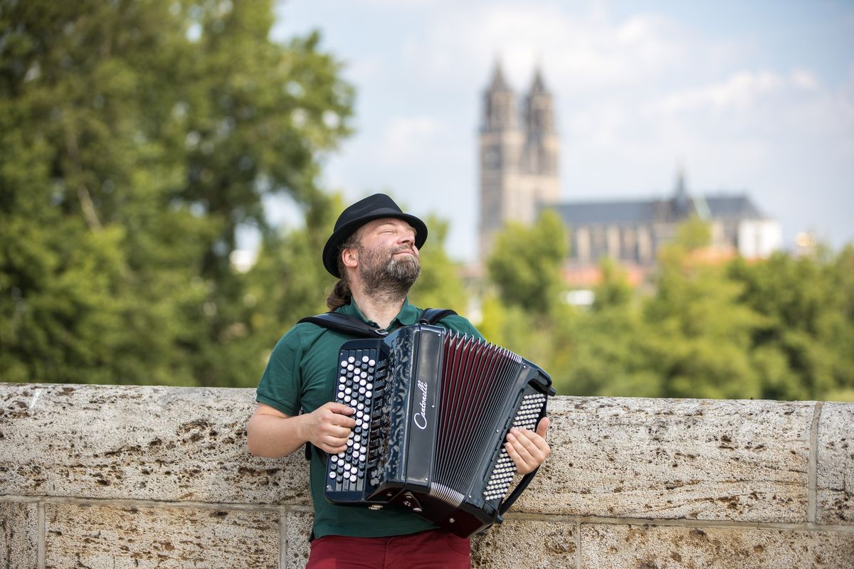 Martin M\u00fcller spielt zum Finale der Franz\u00f6sischen Woche