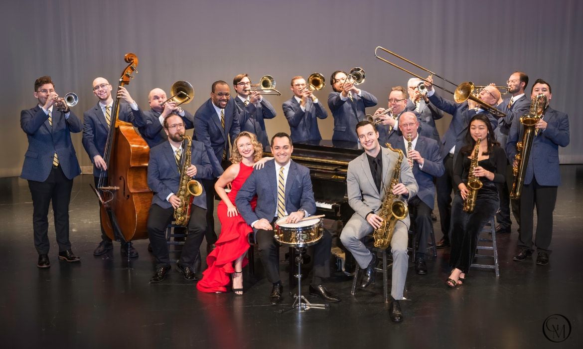 Parking Glenn Miller Orchestra