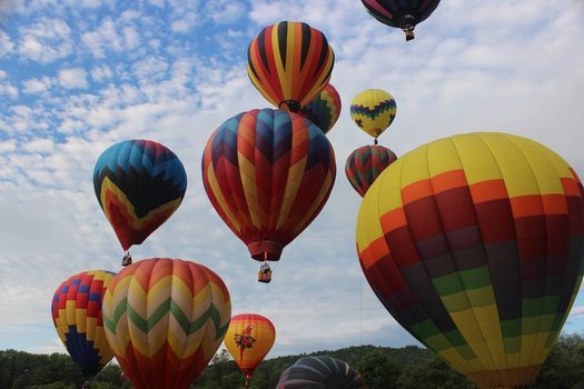 41st Annual Quechee Hot Air Balloon Craft Music Festival Hartford Area Chamber Of Commerce Home Of The Quechee Balloon Festival 3 September To 5 September Quechee Balloon Festival 2022