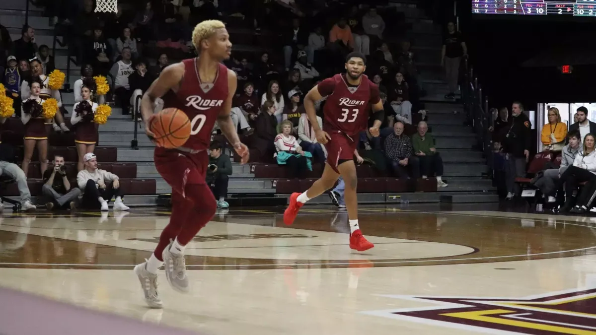 Parking Saint Peter's Peacocks at Fairfield Stags Mens Basketball