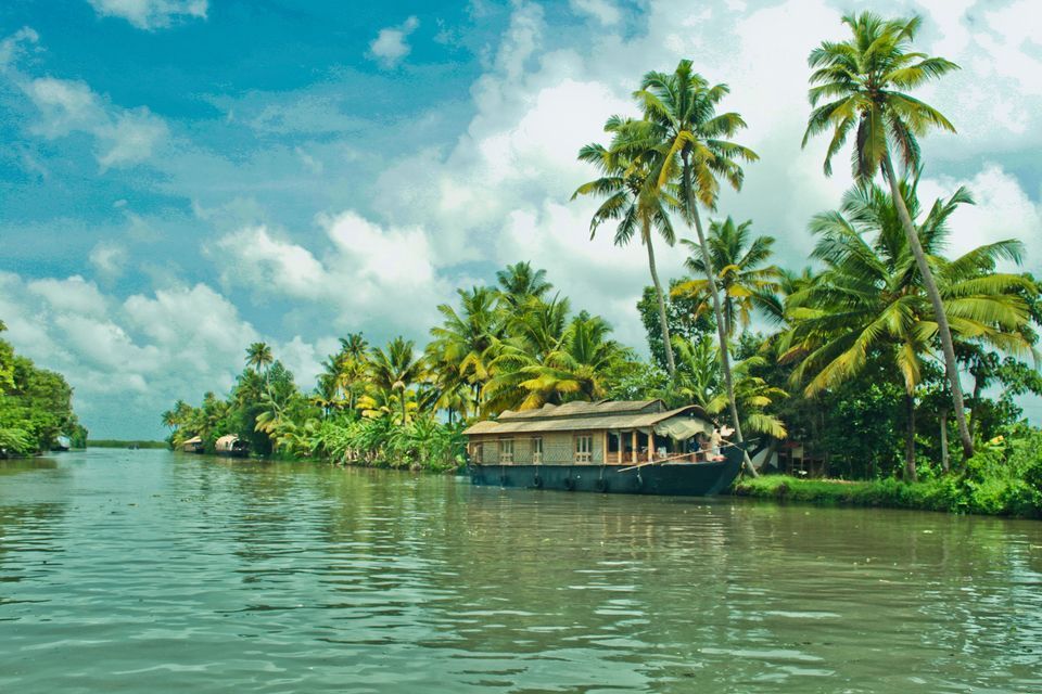 Backwaters Cruise | Weekend in Kerala, India