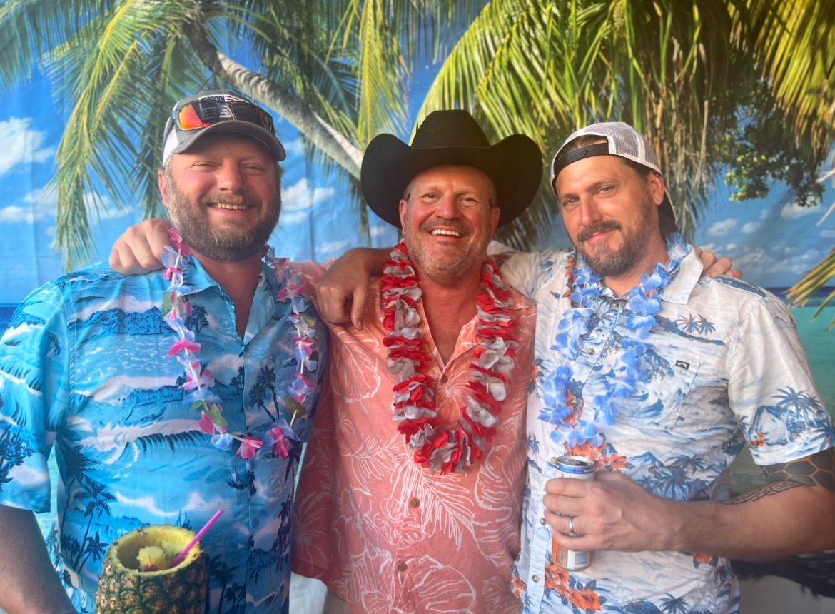 Roops Bar 10th Anniversary Luau