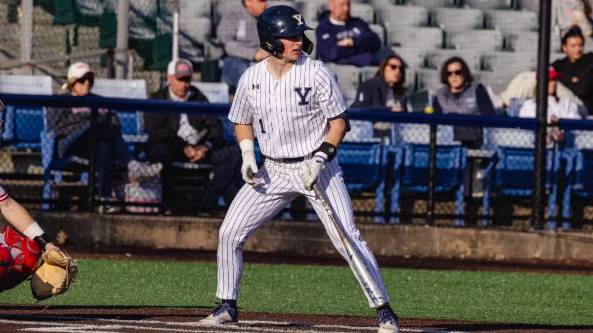 Parking Bryant Bulldogs at Yale Bulldogs Womens Basketball