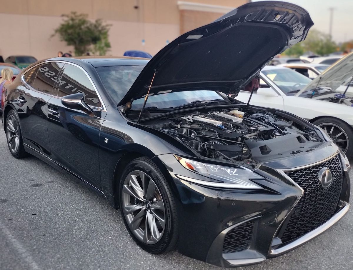 Lexus LS 500 & LC 500 Florida Club Lakeland Hooters Meet