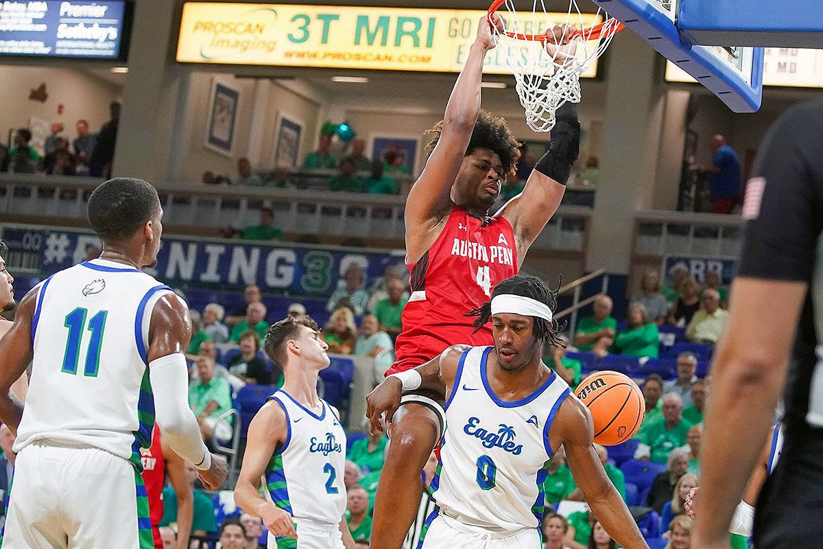 Florida Gulf Coast Eagles at Austin Peay Governors Mens Basketball