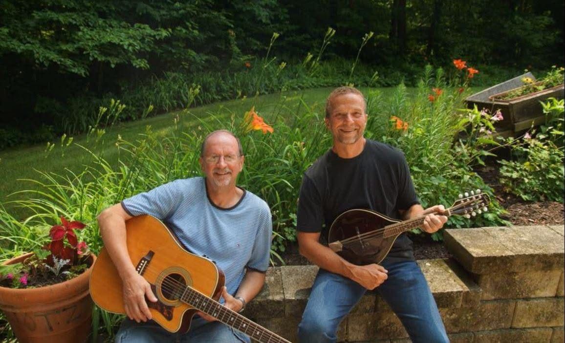 Larry Notz & Mandolin Dave at S&M Winery