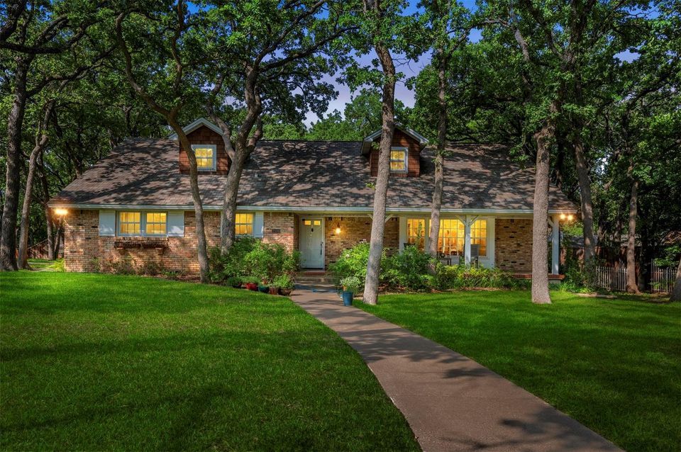 OPEN HOUSE 2106 SOUTHRIDGE DR. BRICKHAVEN JOURNEYING INTO THE