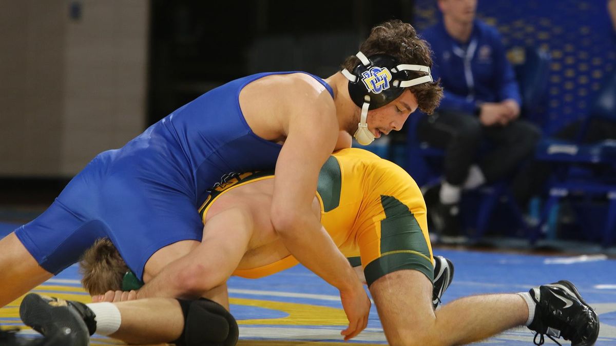 Parking South Dakota State Jackrabbits at Minnesota Golden Gophers Wrestling