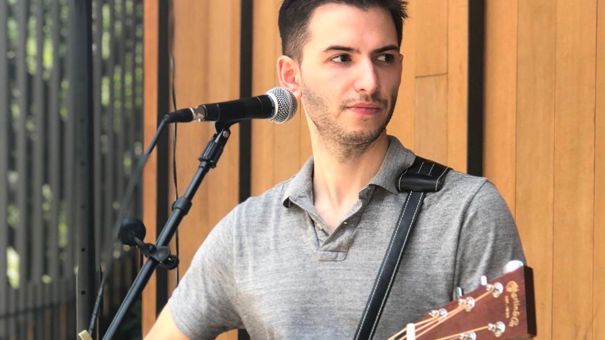 Live, local music with Matt Bowles