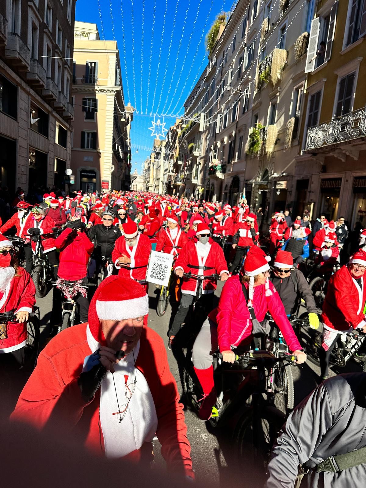 Pedalata dei Babbo Natale 2024