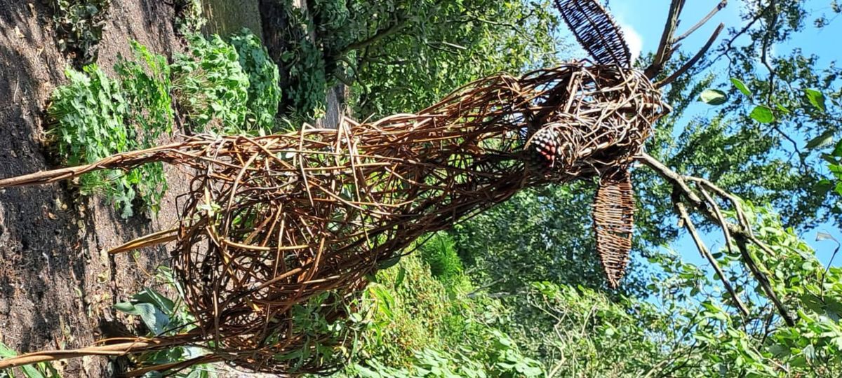 \ud83c\udf3f Willow Deer Sculpture Workshop with Nature Sculptress Jayne Hopwood \ud83c\udf3f