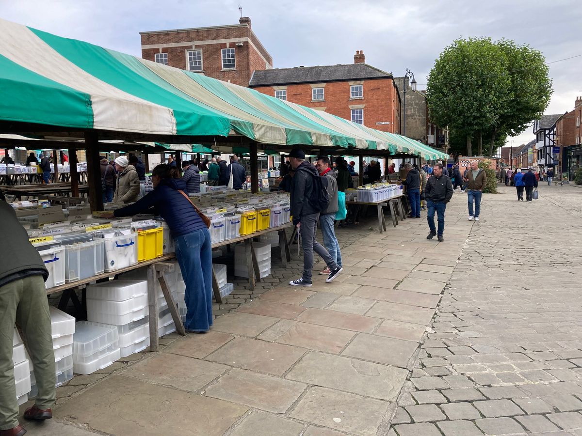 Chesterfield Record Fair, 9 Mar 9am-3pm (S40 1AR) Free Entry.