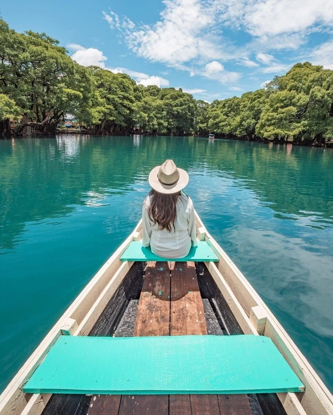 Viaje al Lago de Camecuaro & Zamora Michoac\u00e1n 