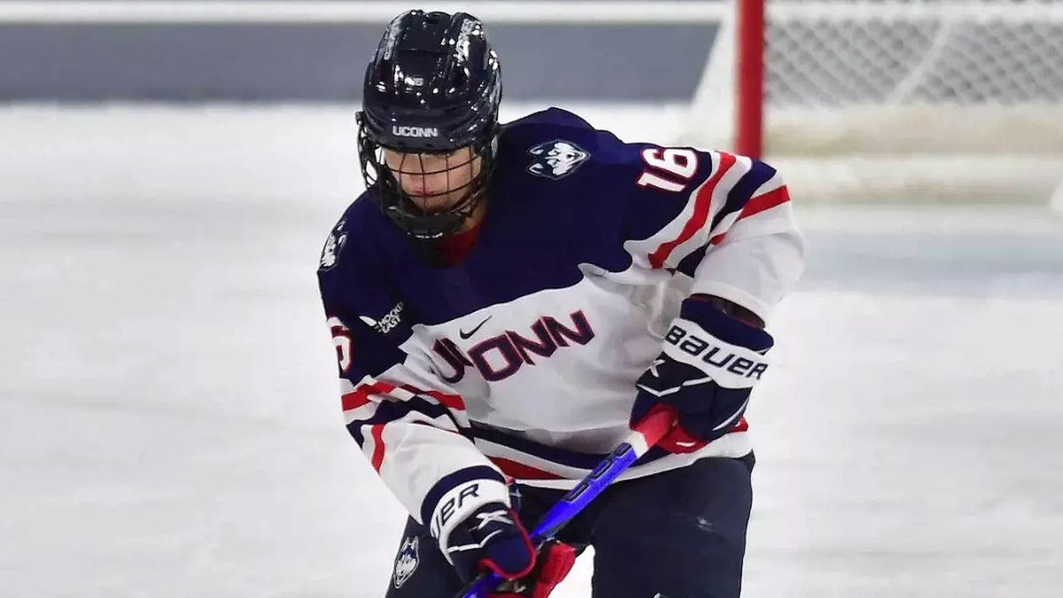 Parking Northeastern Huskies at Vermont Catamounts Mens Hockey