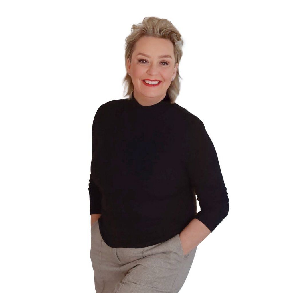 Tina Russell  @ The Glenavon House Hotel, Cookstown