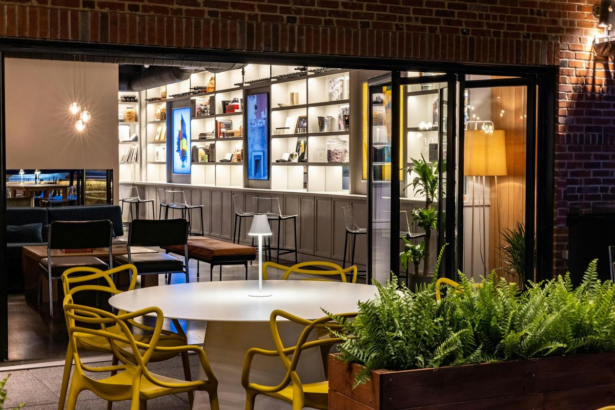 Flyover Comedy Festival: Late Check-Out at Maryland House