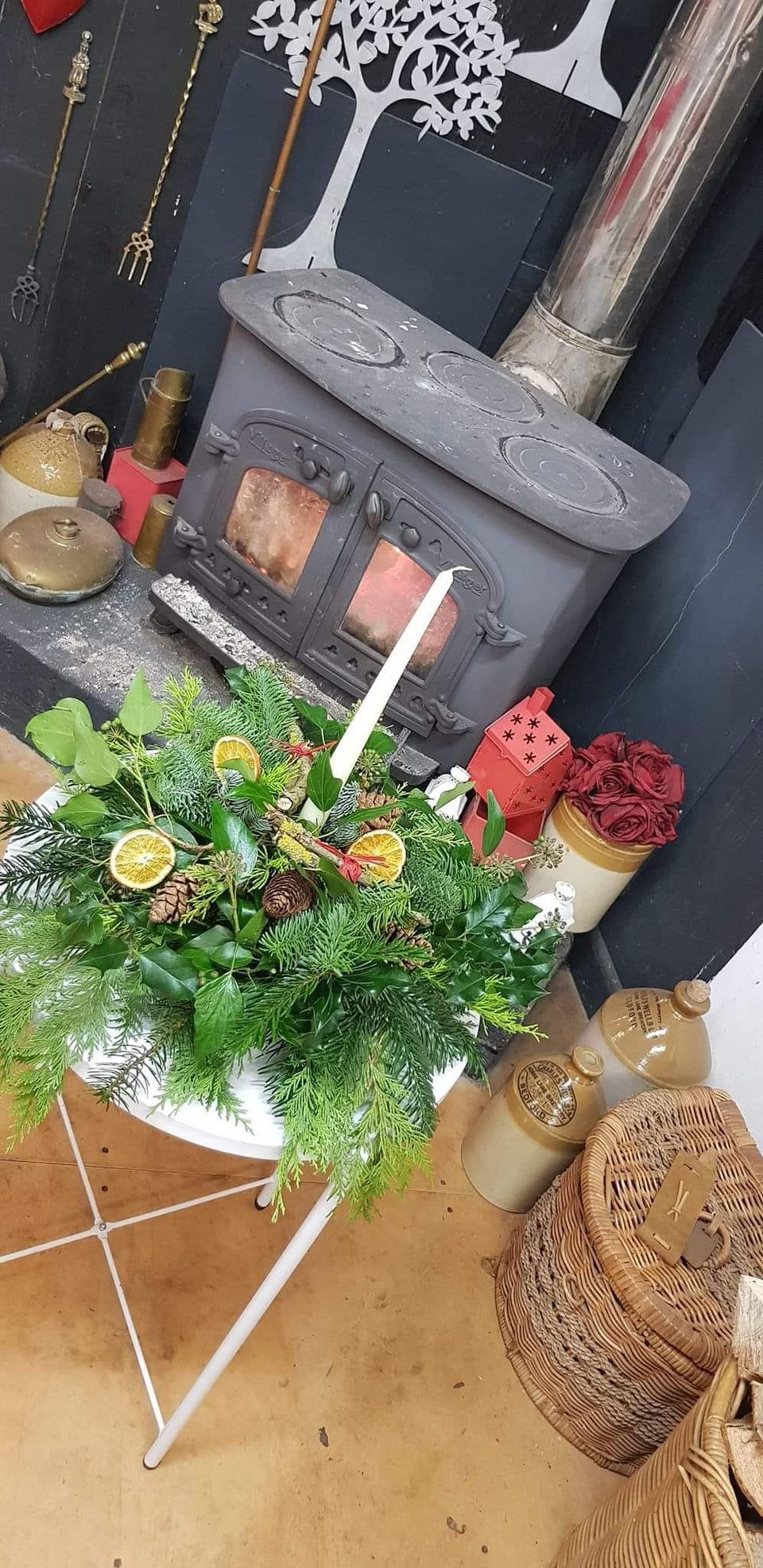 Mince Pies & Foliage Table Centre