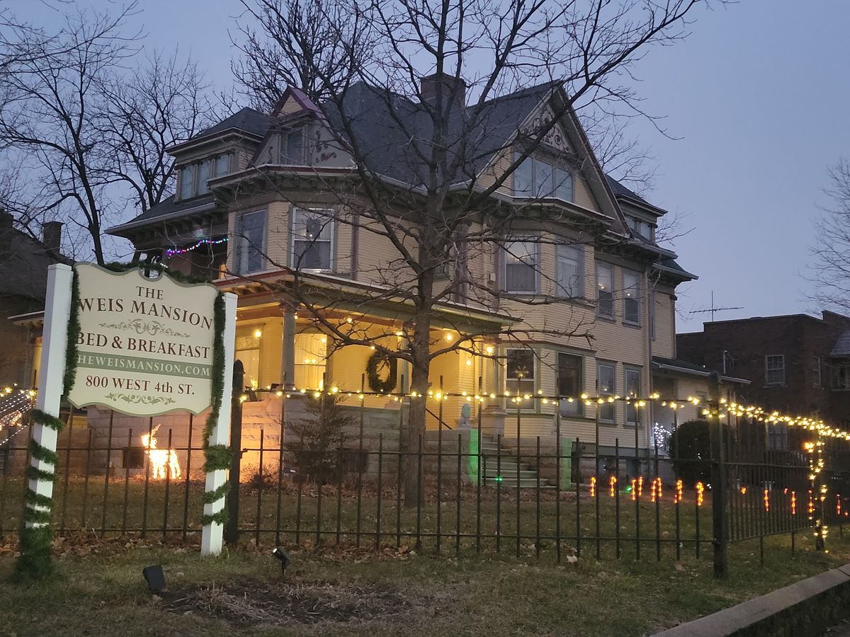 Murder at the Weis Mansion Holiday Party Murder Mystery Tea