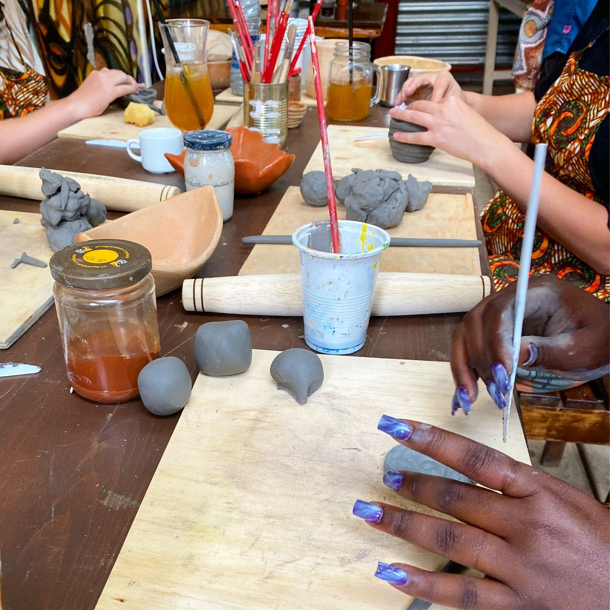 Creative mornings: Pottery Making