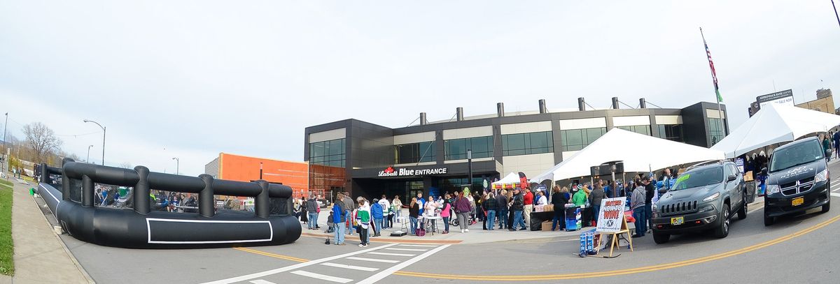 Syracuse Crunch at Utica Comets at Adirondack Bank Center at the Utica Memorial Auditorium