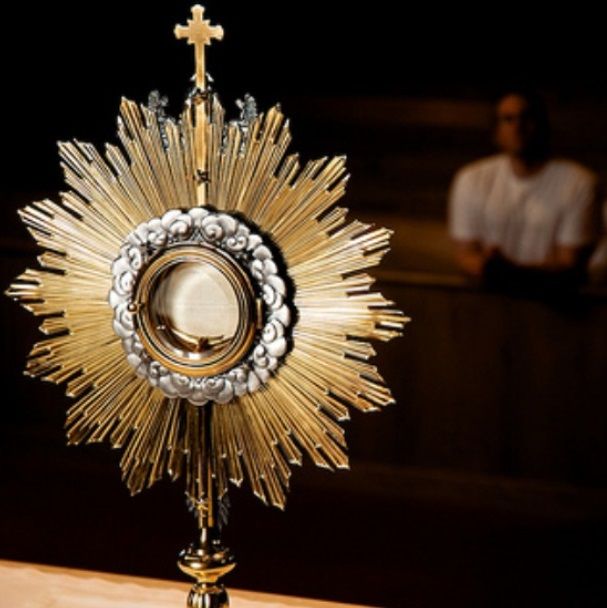 The Eucharist: Prayer of Praise, A Gift by the Spirit,