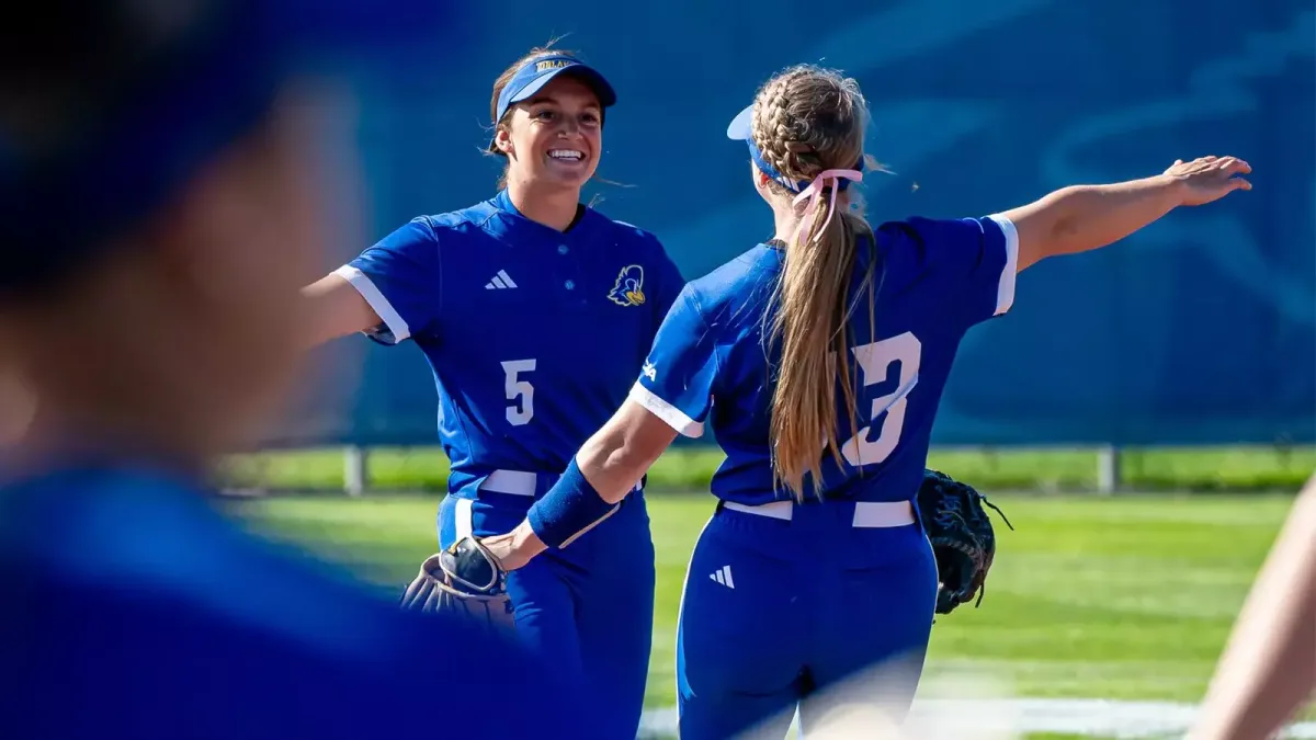 Elon Phoenix at Delaware Blue Hens Softball