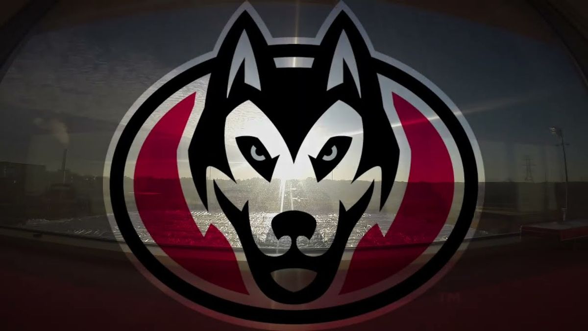 St. Cloud State Huskies vs. St. Thomas University Tommies
