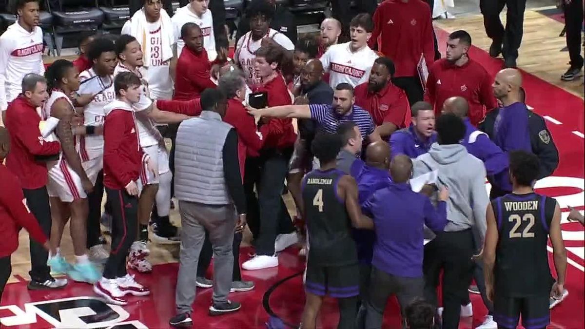 Louisiana Ragin Cajuns at James Madison Dukes Mens Basketball at Atlantic Union Bank Center