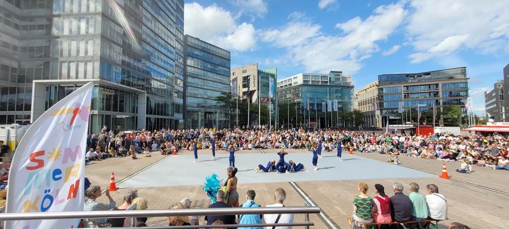 Sommer K\u00f6ln Biergarten im Mediapark! 