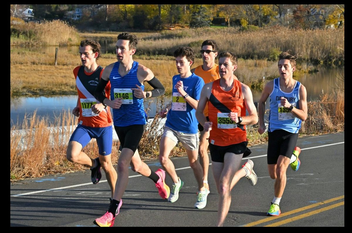 Pequot Runners Thanksgiving Day 5 mile Road Race and 2.6 mile Walk