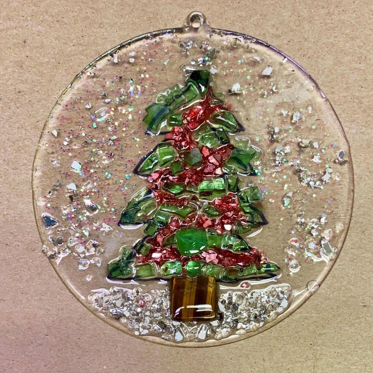 CHRISTMAS TREE RESIN SUN CATCHER